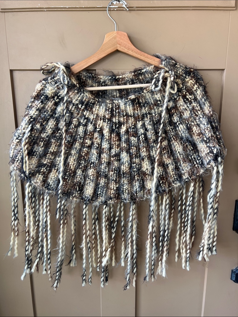 Handmade Poncho Shawl Chunky Yarn Knit Brown Fall One Size Fringe